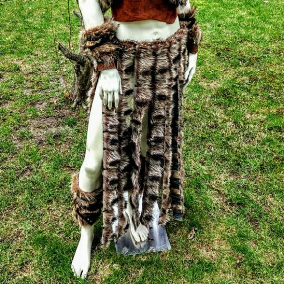 Barbarian leather fur warrior festival GOT set - Picture 2 of 5